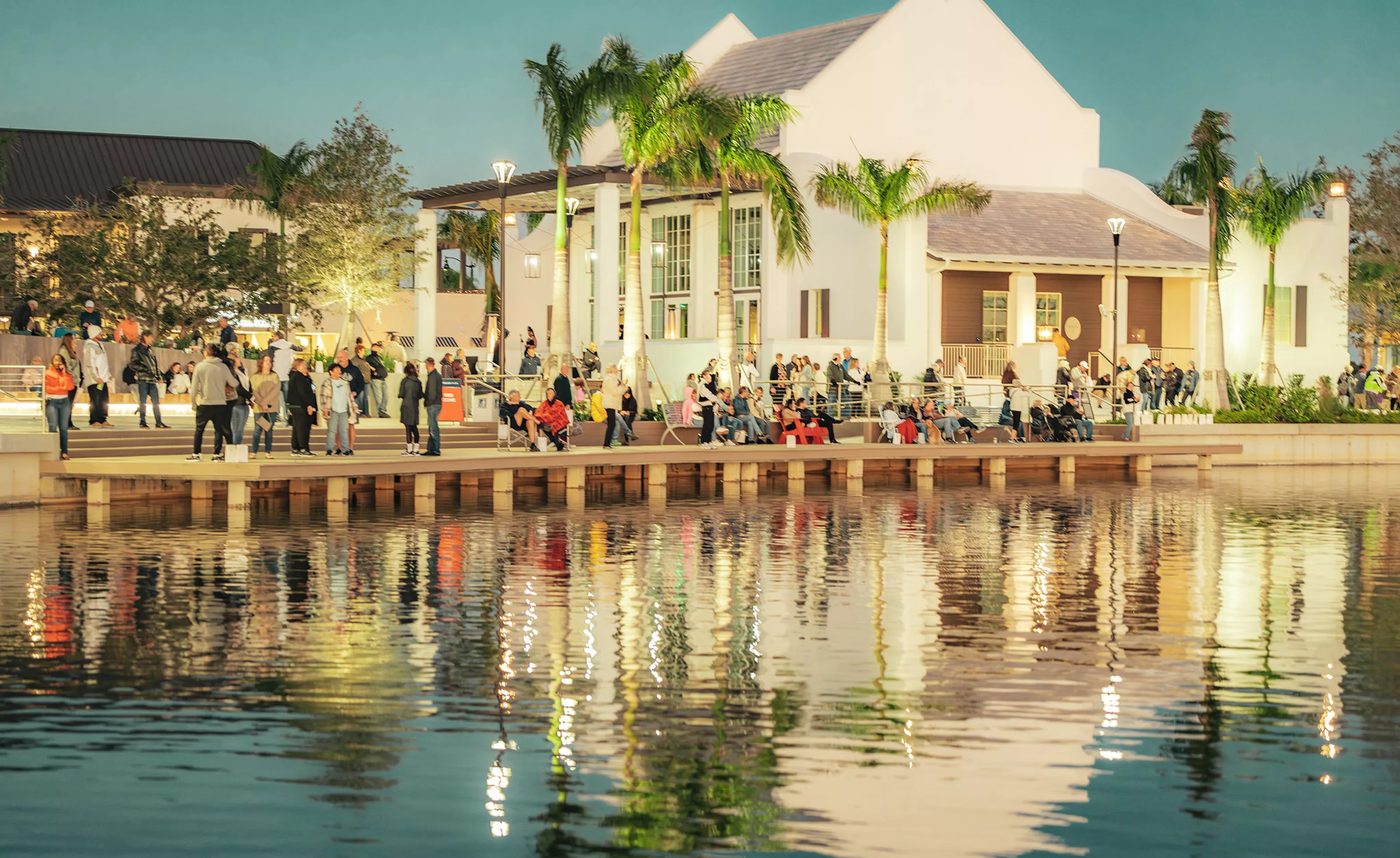 Crowds gathered along the Wellen Park downtown waterfront at dusk