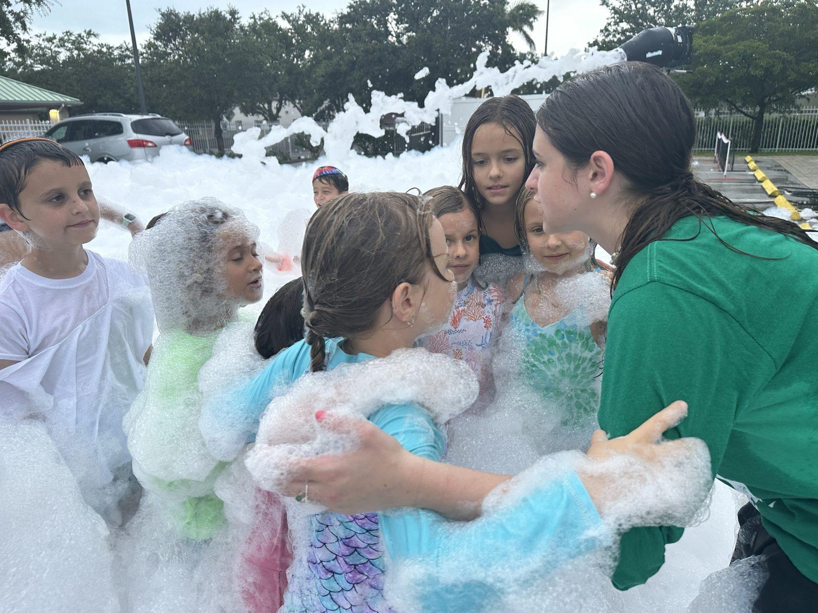 Campers celebrating at Camp Gan Israel
