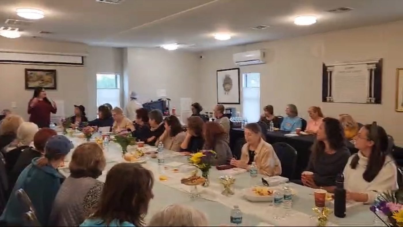 A community moment at Chabad of Venice